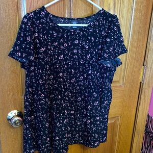 Chic Black Floral Blouse